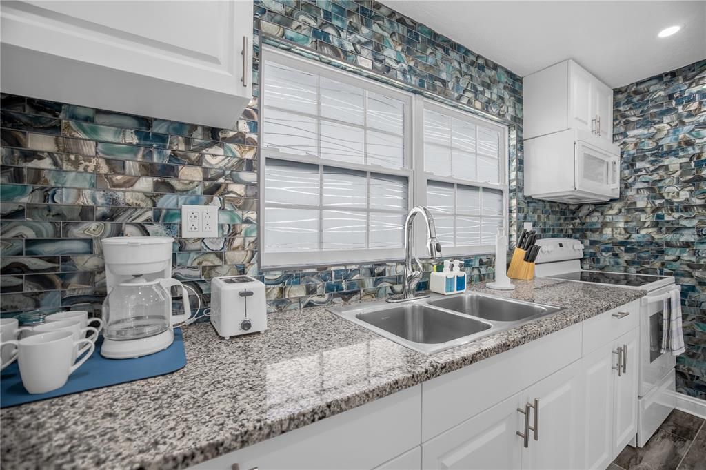 For Sale: $899,900 (5 beds, 0 baths, 2724 Square Feet)