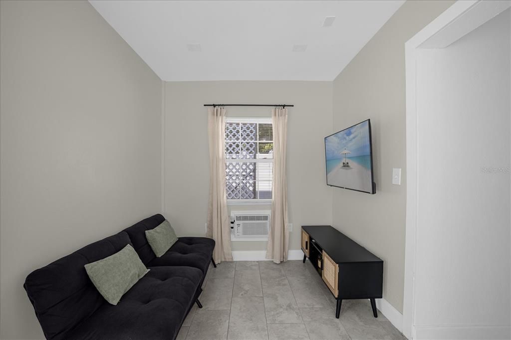 For Sale: $899,900 (5 beds, 0 baths, 2724 Square Feet)