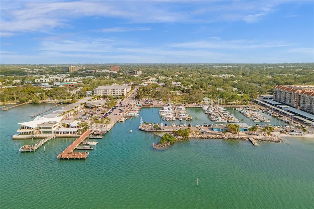 For Sale: $899,900 (5 beds, 0 baths, 2724 Square Feet)