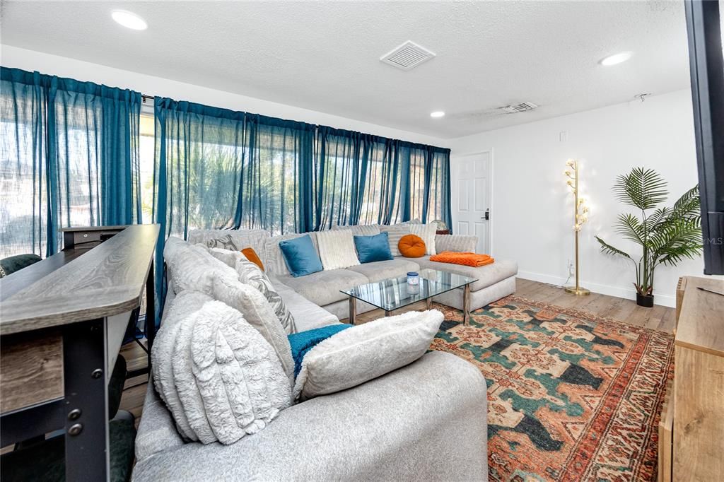 For Sale: $1,200,000 (0 beds, 0 baths, 3641 Square Feet)
