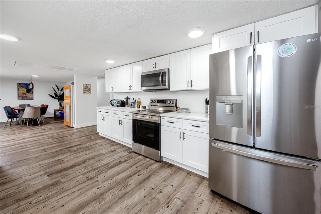 For Sale: $1,200,000 (0 beds, 0 baths, 3641 Square Feet)