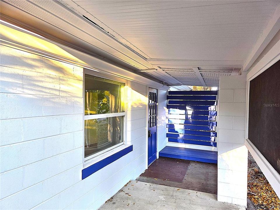 Active With Contract: $150,000 (1 beds, 1 baths, 572 Square Feet)
