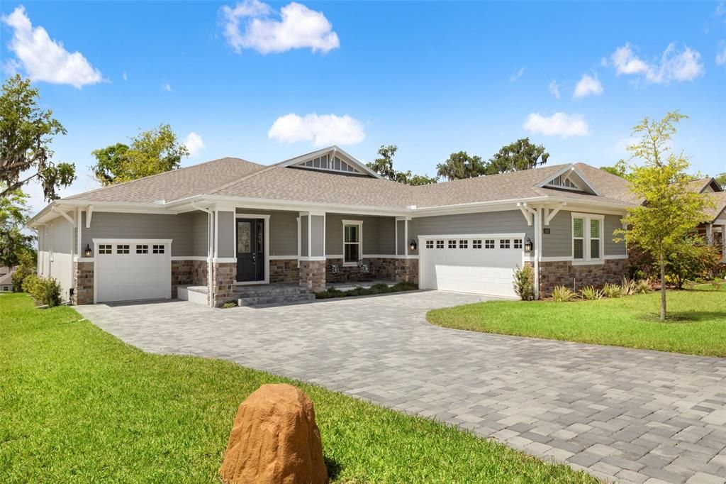 En Venta: $937,000 (4 camas, 3 baños, 3056 Pies cuadrados)