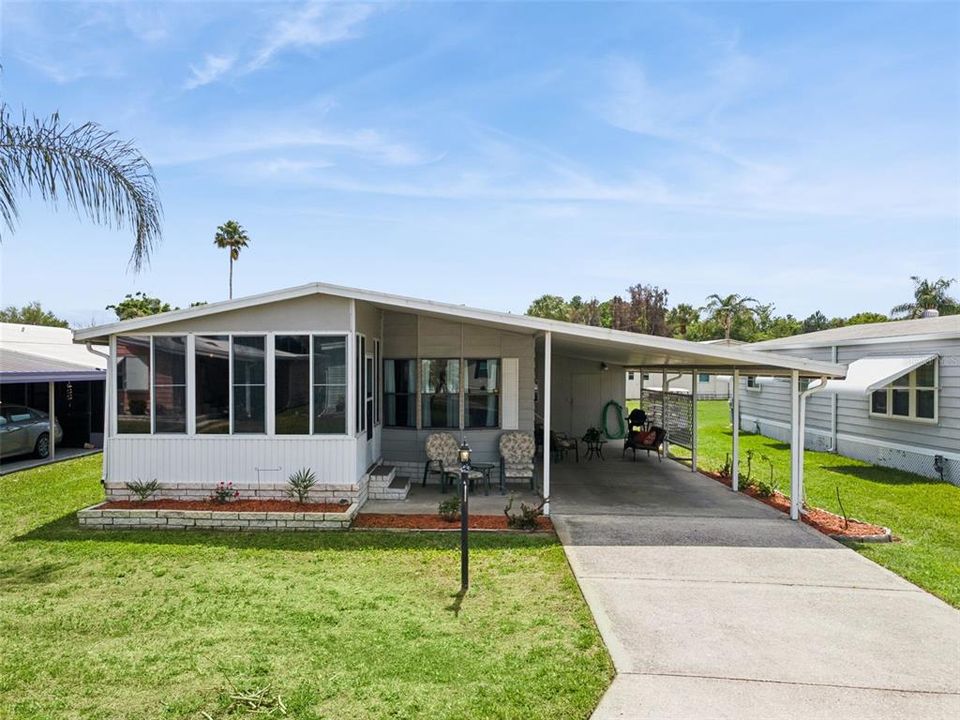 Activo con contrato: $115,000 (2 camas, 2 baños, 1056 Pies cuadrados)