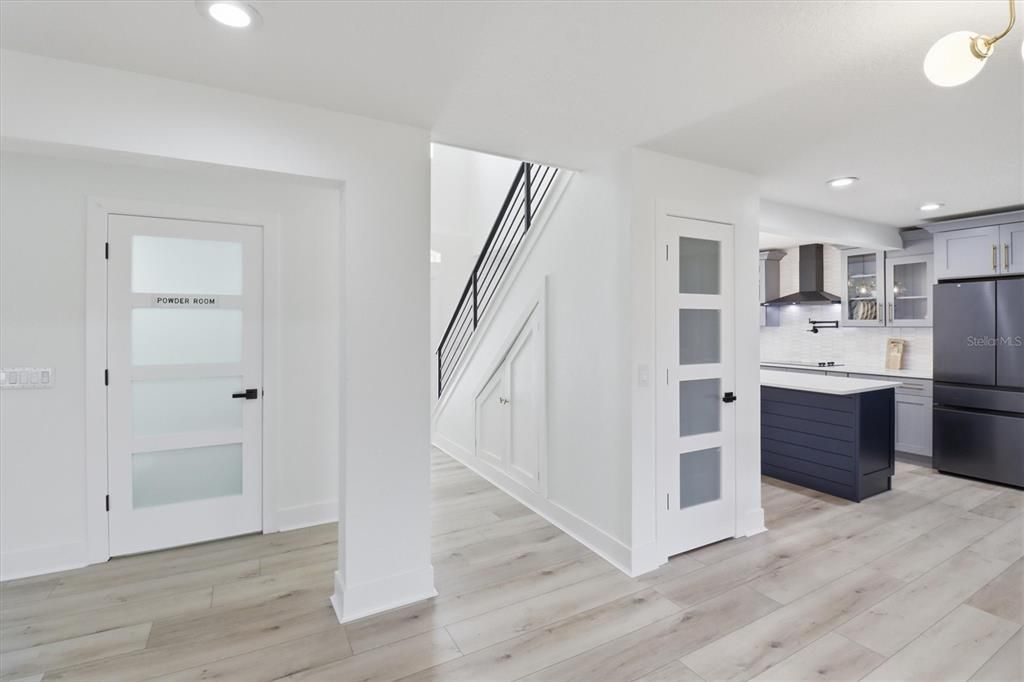 En Venta: $365,000 (4 camas, 2 baños, 2222 Pies cuadrados)