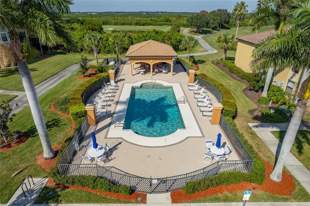 出租: $2,295 (2 贝兹, 2 浴室, 1156 平方英尺)