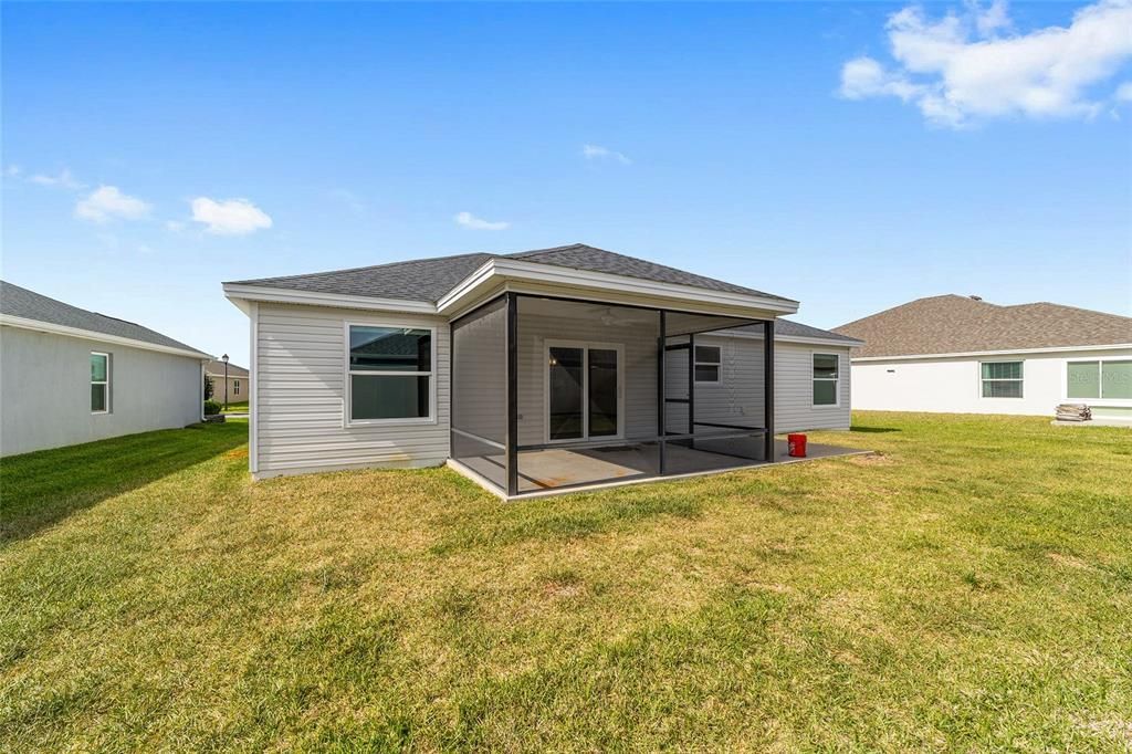 Activo con contrato: $364,900 (3 camas, 2 baños, 1392 Pies cuadrados)