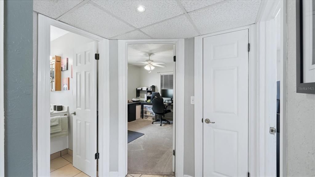 Activo con contrato: $225,000 (2 camas, 1 baños, 1070 Pies cuadrados)