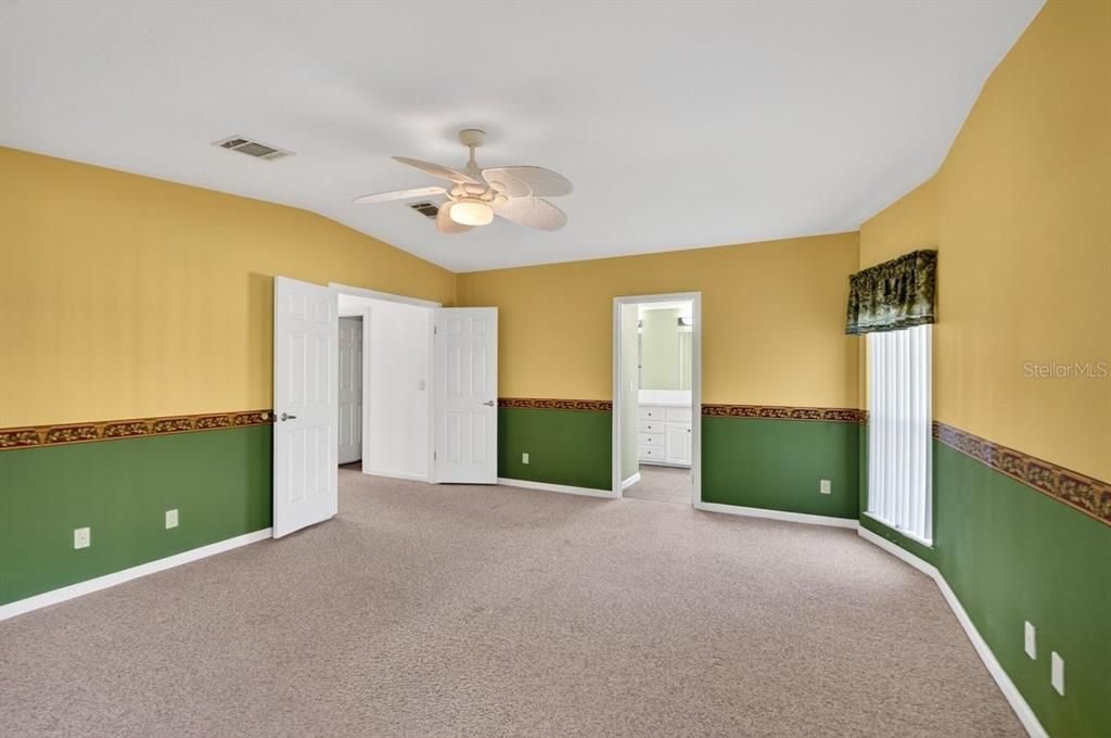 На продажу: $289,900 (3 спален, 2 ванн, 1913 Квадратных фут)