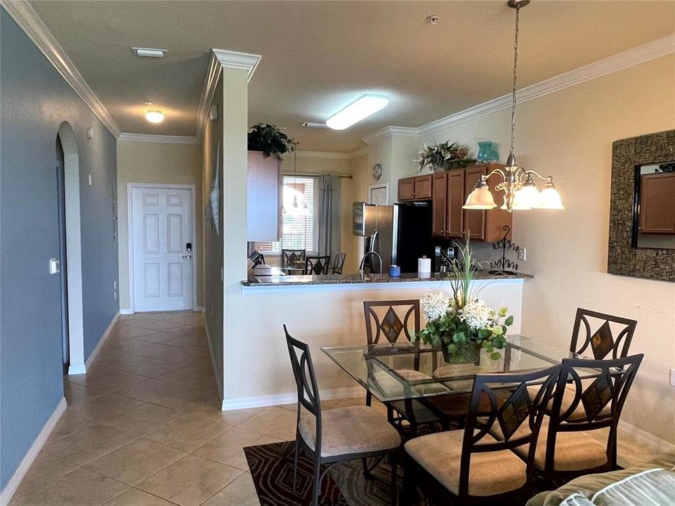 For Rent: $2,150 (2 beds, 2 baths, 1121 Square Feet)