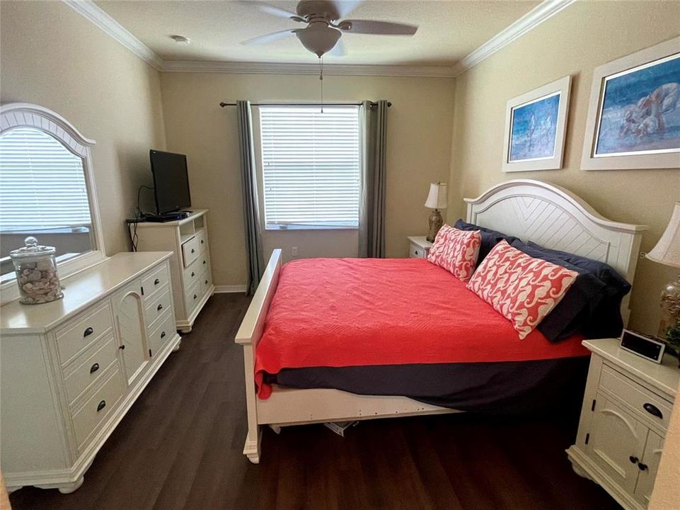 For Rent: $2,150 (2 beds, 2 baths, 1121 Square Feet)