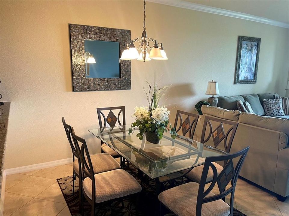 For Rent: $2,150 (2 beds, 2 baths, 1121 Square Feet)