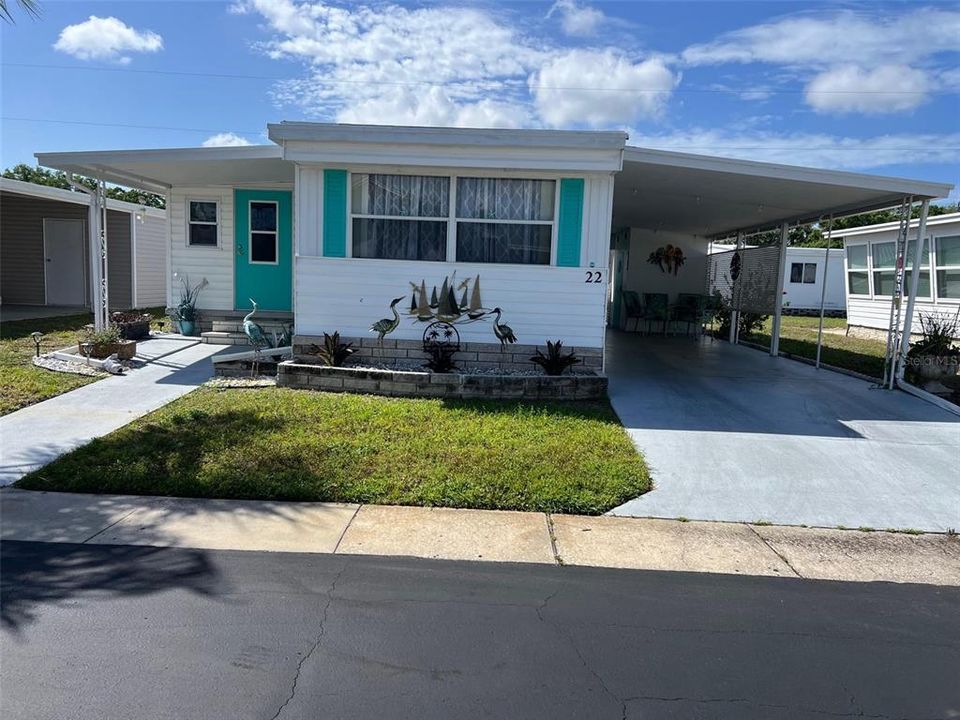 На продажу: $168,000 (2 спален, 1 ванн, 624 Квадратных фут)