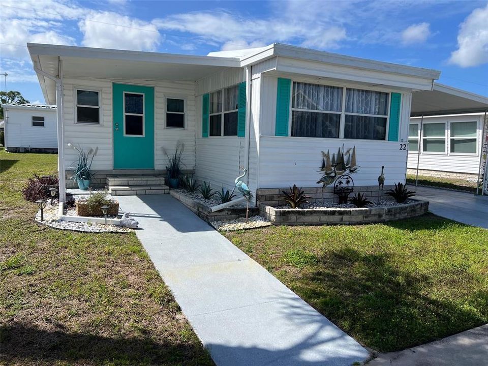 На продажу: $168,000 (2 спален, 1 ванн, 624 Квадратных фут)