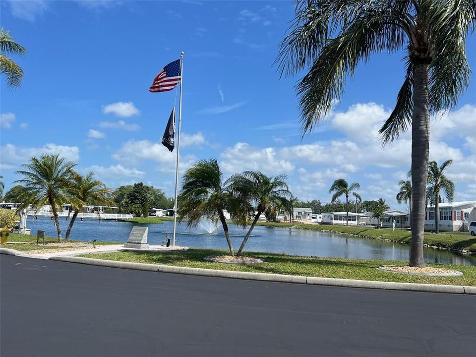 На продажу: $168,000 (2 спален, 1 ванн, 624 Квадратных фут)