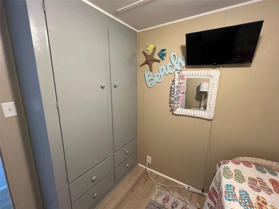 На продажу: $168,000 (2 спален, 1 ванн, 624 Квадратных фут)