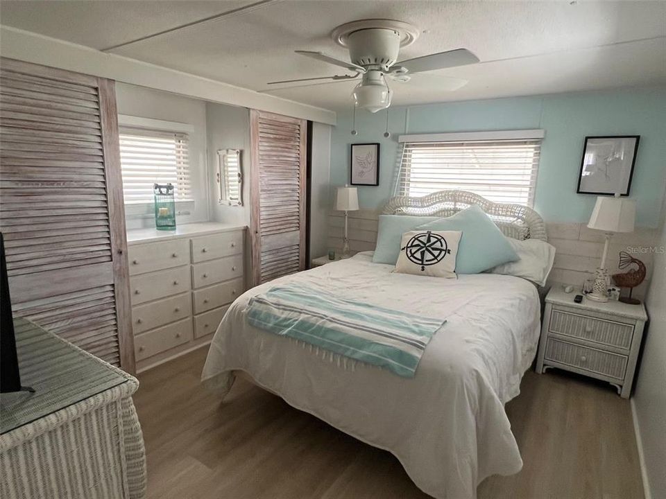 На продажу: $168,000 (2 спален, 1 ванн, 624 Квадратных фут)