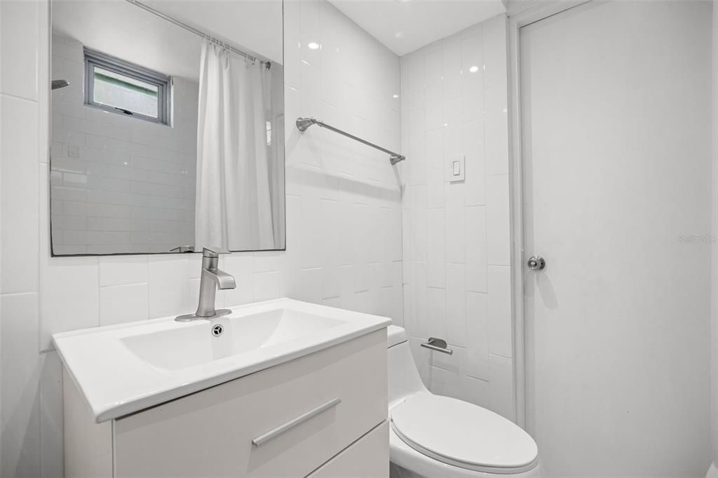 For Sale: $795,000 (3 beds, 2 baths, 1947 Square Feet)