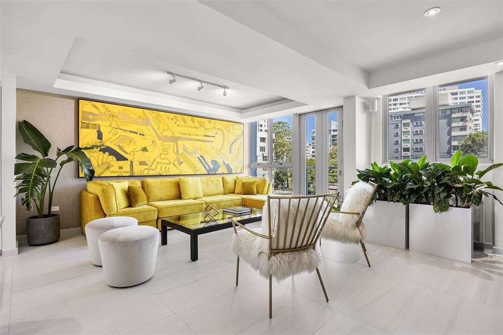 For Sale: $795,000 (3 beds, 2 baths, 1947 Square Feet)