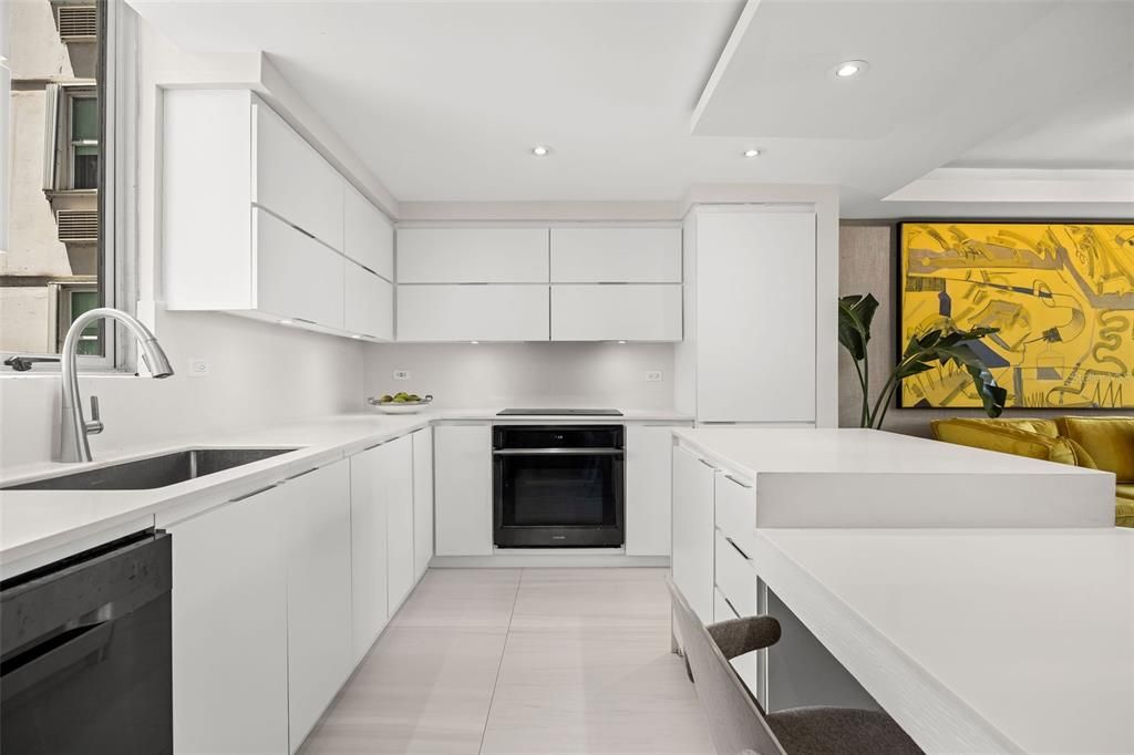 For Sale: $795,000 (3 beds, 2 baths, 1947 Square Feet)