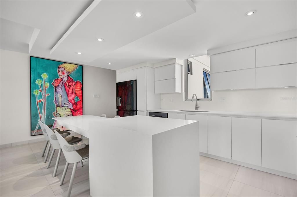 For Sale: $795,000 (3 beds, 2 baths, 1947 Square Feet)