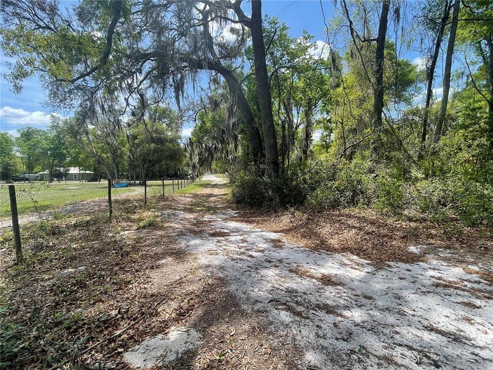 合同活跃: $160,000 (10.00 acres)