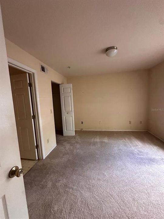 В аренду: $1,750 (2 спален, 2 ванн, 1209 Квадратных фут)