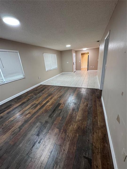 En Venta: $184,900 (2 camas, 2 baños, 1060 Pies cuadrados)