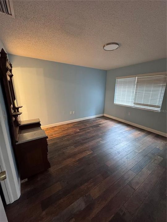 En Venta: $184,900 (2 camas, 2 baños, 1060 Pies cuadrados)