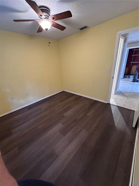 En Venta: $184,900 (2 camas, 2 baños, 1060 Pies cuadrados)