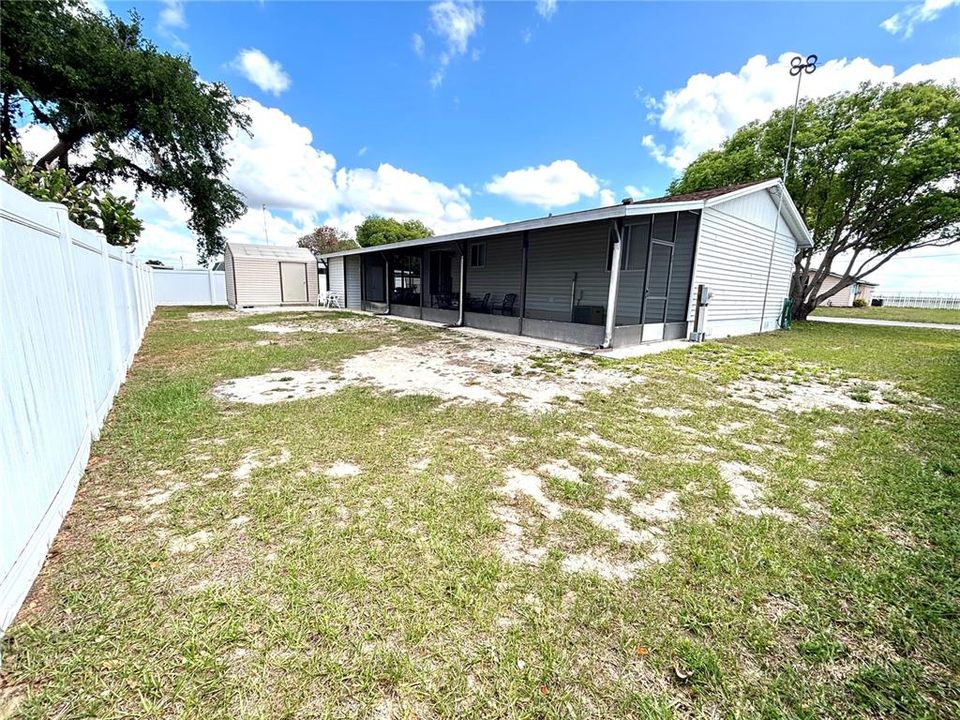 待售: $185,000 (2 贝兹, 2 浴室, 960 平方英尺)