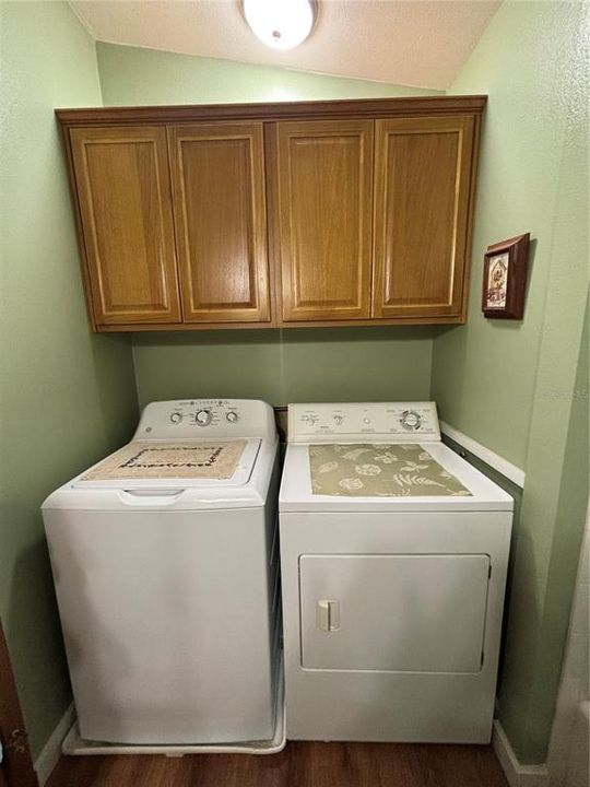 待售: $185,000 (2 贝兹, 2 浴室, 960 平方英尺)