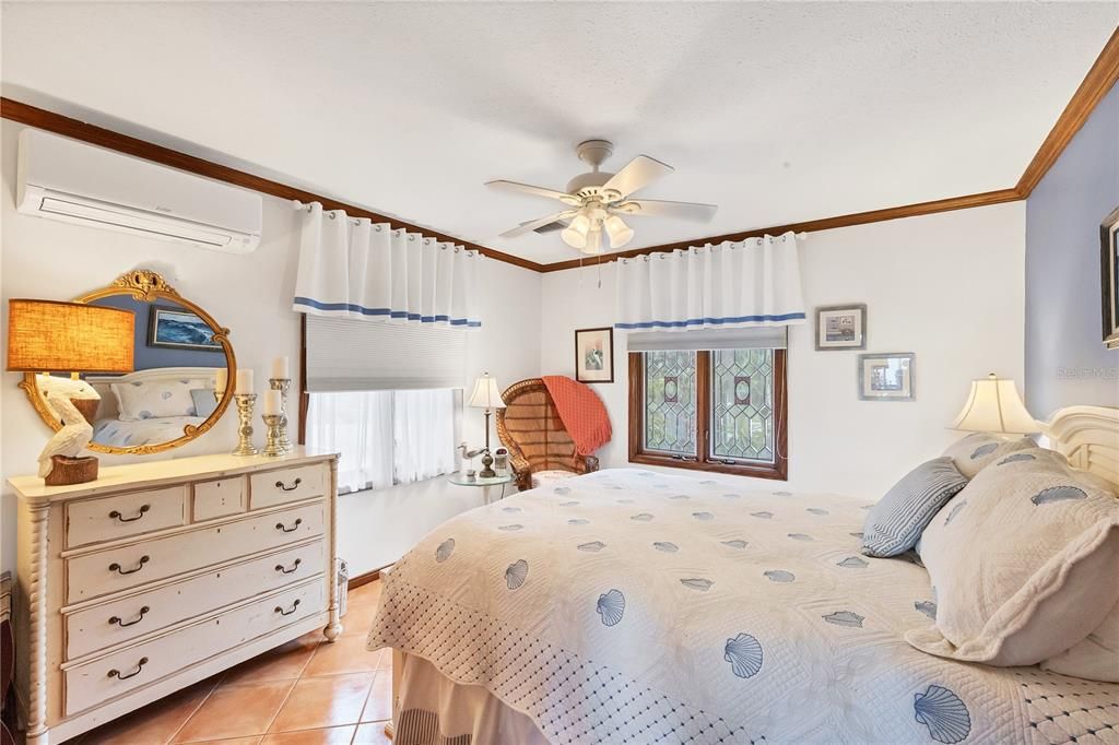 En Venta: $1,175,000 (4 camas, 3 baños, 2292 Pies cuadrados)