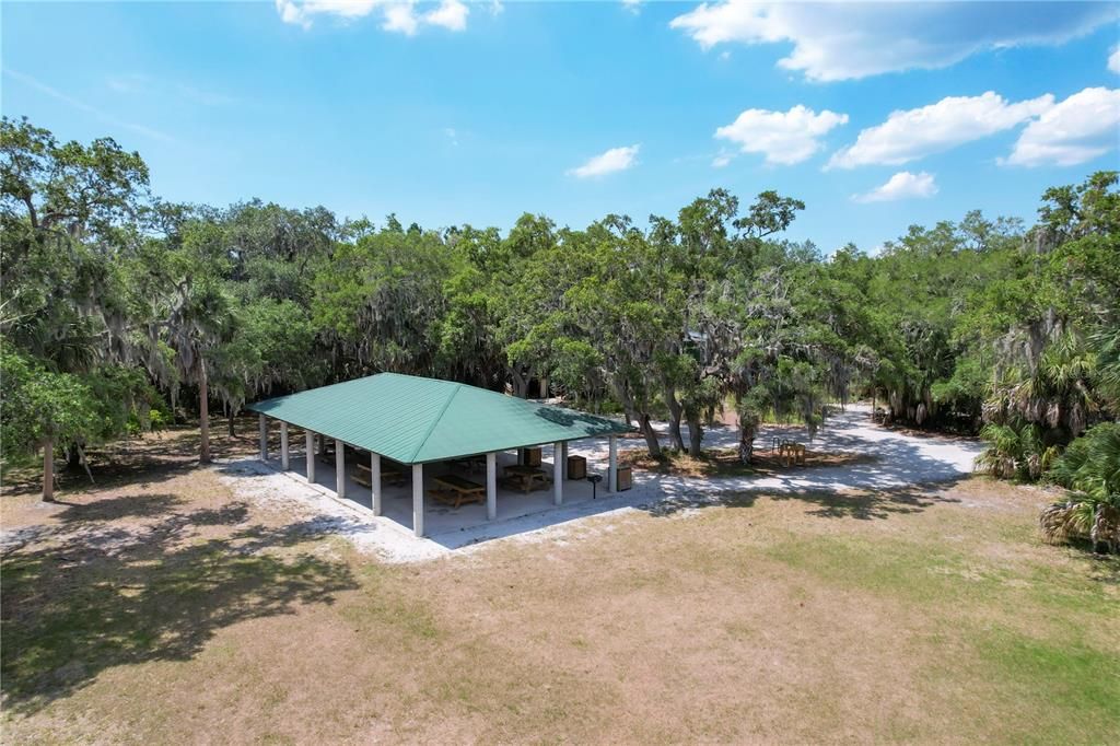 En Venta: $1,175,000 (4 camas, 3 baños, 2292 Pies cuadrados)