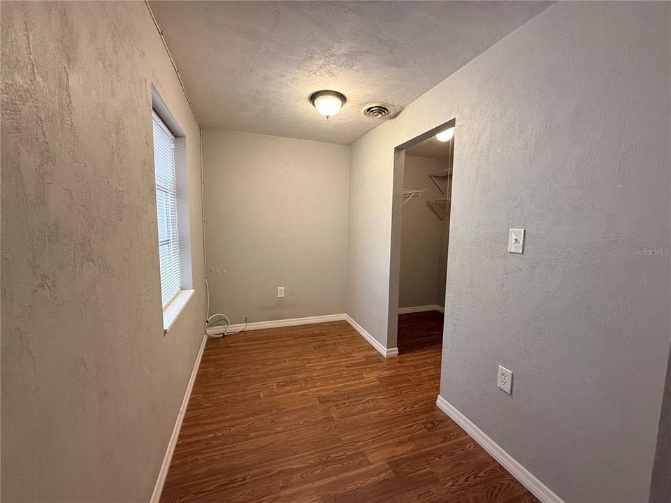 На продажу: $225,000 (3 спален, 1 ванн, 1350 Квадратных фут)