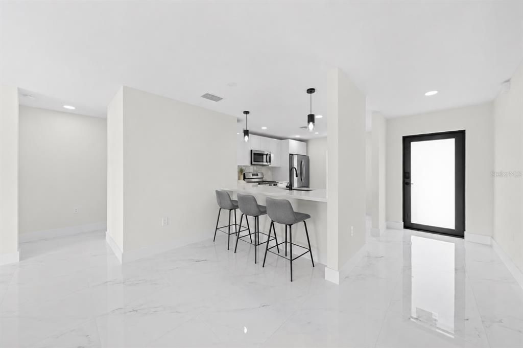 На продажу: $278,000 (3 спален, 2 ванн, 1270 Квадратных фут)