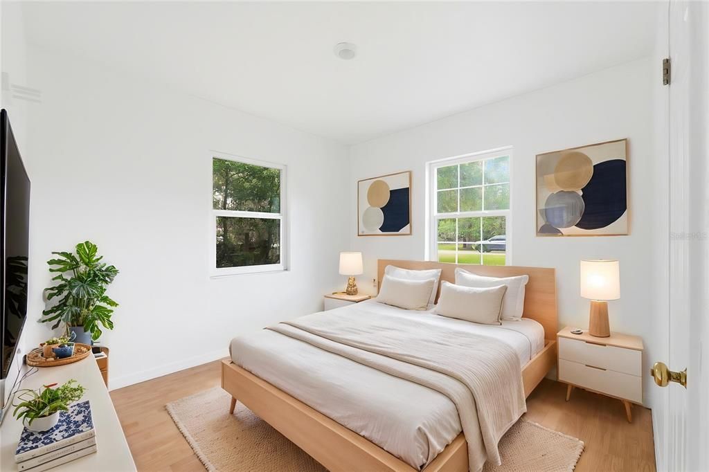 Activo con contrato: $219,900 (4 camas, 1 baños, 1240 Pies cuadrados)