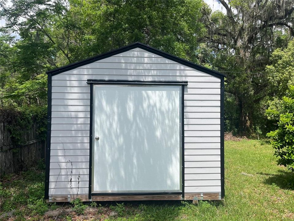 Activo con contrato: $219,900 (4 camas, 1 baños, 1240 Pies cuadrados)