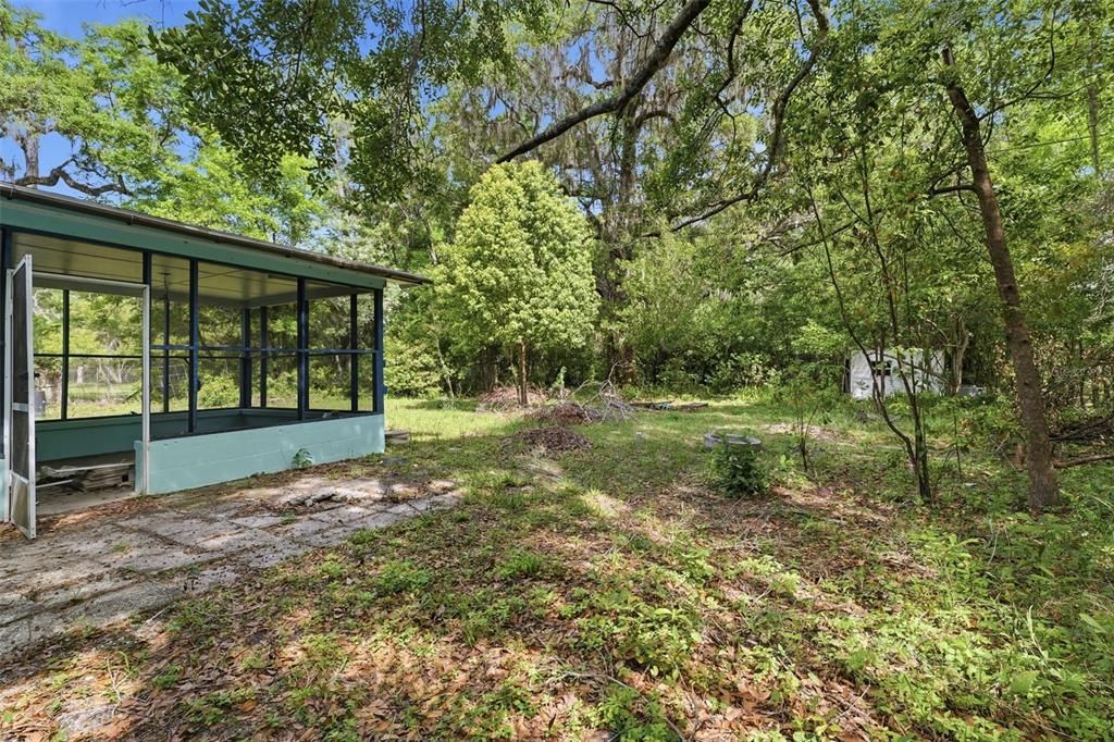 Activo con contrato: $219,900 (4 camas, 1 baños, 1240 Pies cuadrados)