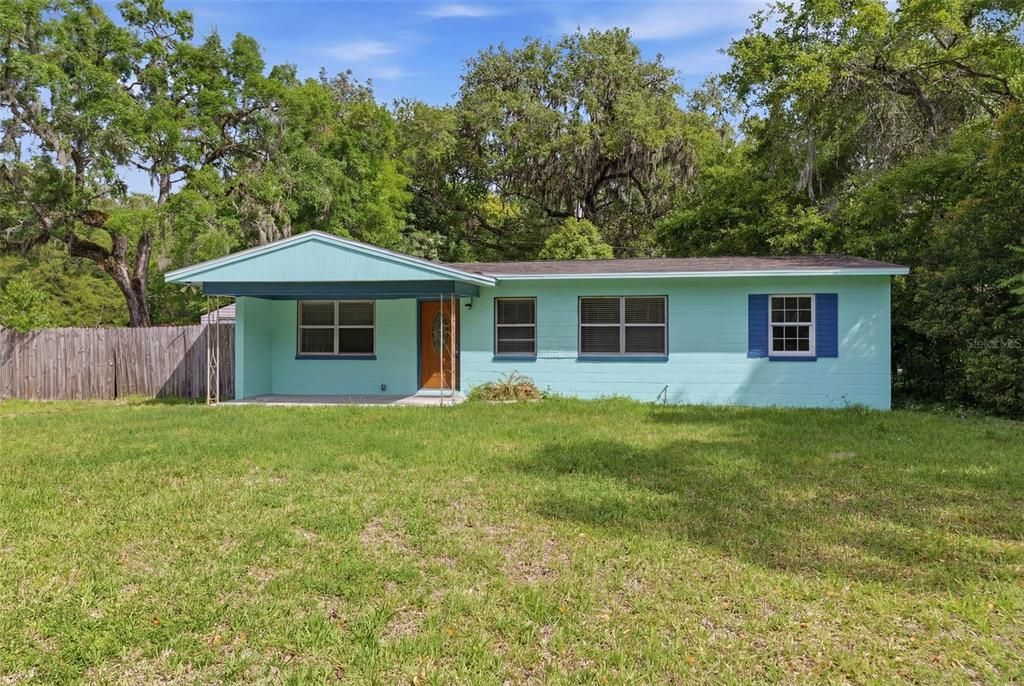 Activo con contrato: $219,900 (4 camas, 1 baños, 1240 Pies cuadrados)