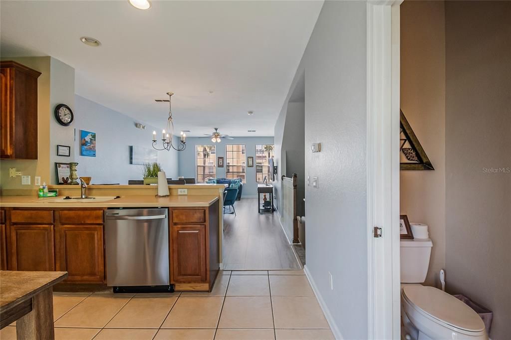 Active With Contract: $475,000 (3 beds, 3 baths, 1741 Square Feet)