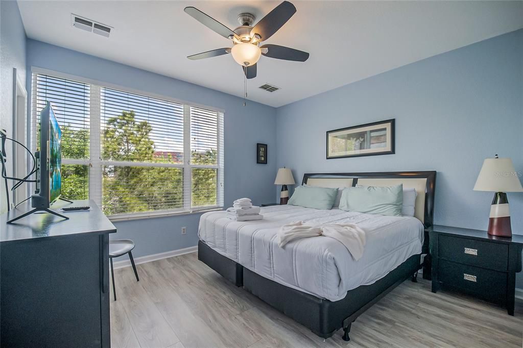 Active With Contract: $475,000 (3 beds, 3 baths, 1741 Square Feet)