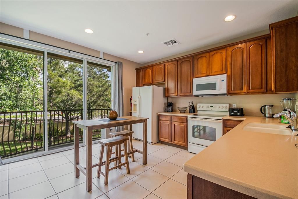 Active With Contract: $475,000 (3 beds, 3 baths, 1741 Square Feet)
