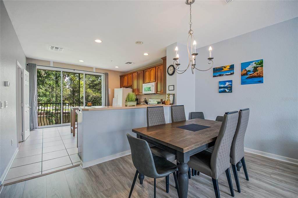 Active With Contract: $475,000 (3 beds, 3 baths, 1741 Square Feet)