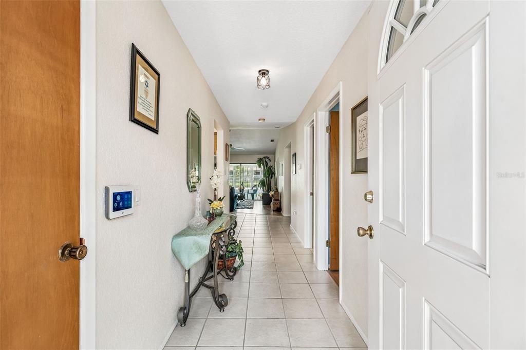 Activo con contrato: $170,000 (2 camas, 2 baños, 1248 Pies cuadrados)