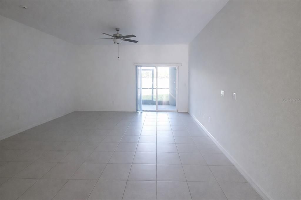 En Venta: $225,900 (3 camas, 2 baños, 1760 Pies cuadrados)