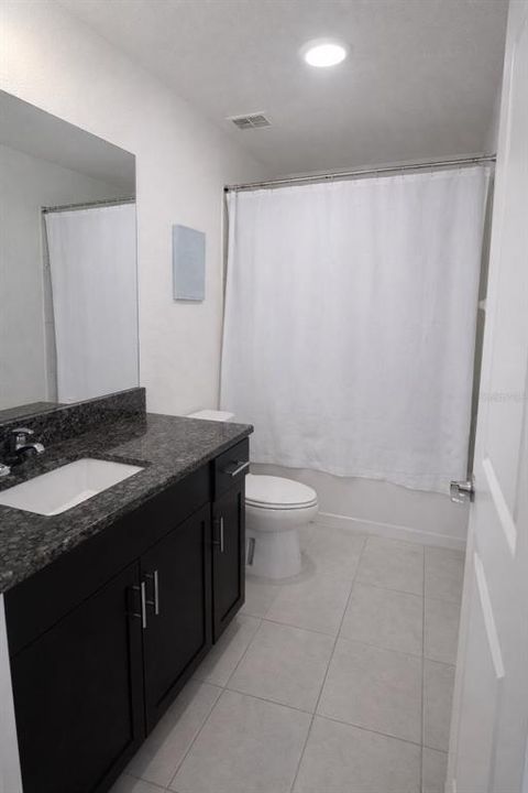 En Venta: $225,900 (3 camas, 2 baños, 1760 Pies cuadrados)