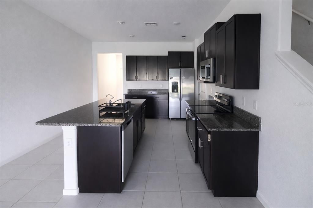 En Venta: $225,900 (3 camas, 2 baños, 1760 Pies cuadrados)