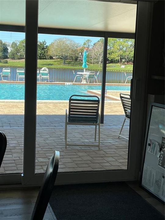 На продажу: $183,900 (2 спален, 2 ванн, 1038 Квадратных фут)