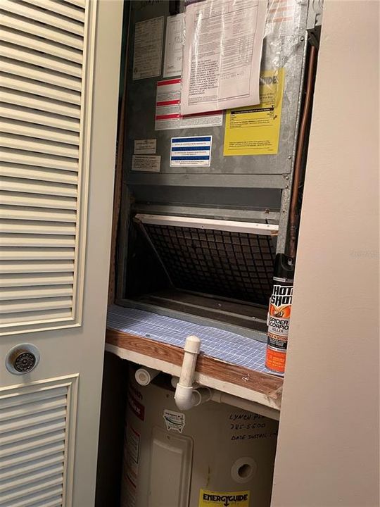 На продажу: $183,900 (2 спален, 2 ванн, 1038 Квадратных фут)